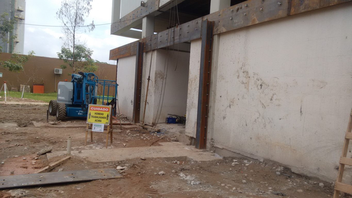 Obra 727 - Recuperação Estrutural de parte dos blocos "Salas de Aula, Centro de Liderança e Alojamento Professores - Blocos 4,5 e 6 - SERVIÇO SOCIAL DO COMÉRCIO - SESC