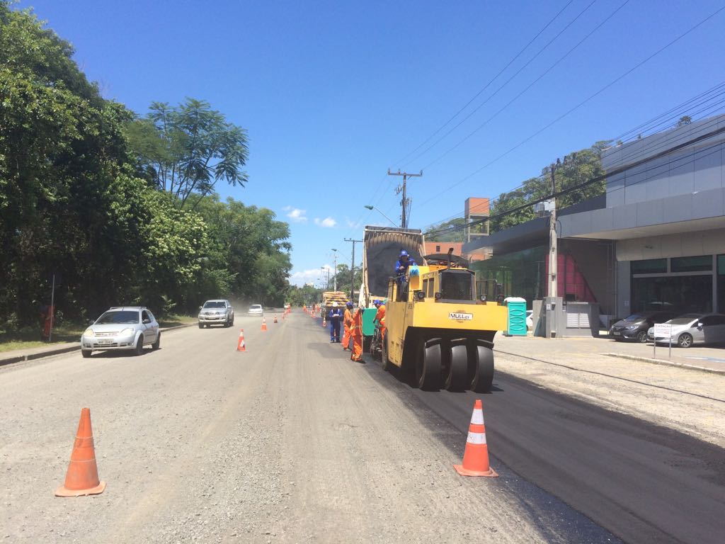 Obra 757 – Implantação e pavimentação do Binário da Rua Chile e Rua República Argentina – Município de Blumenau – SC