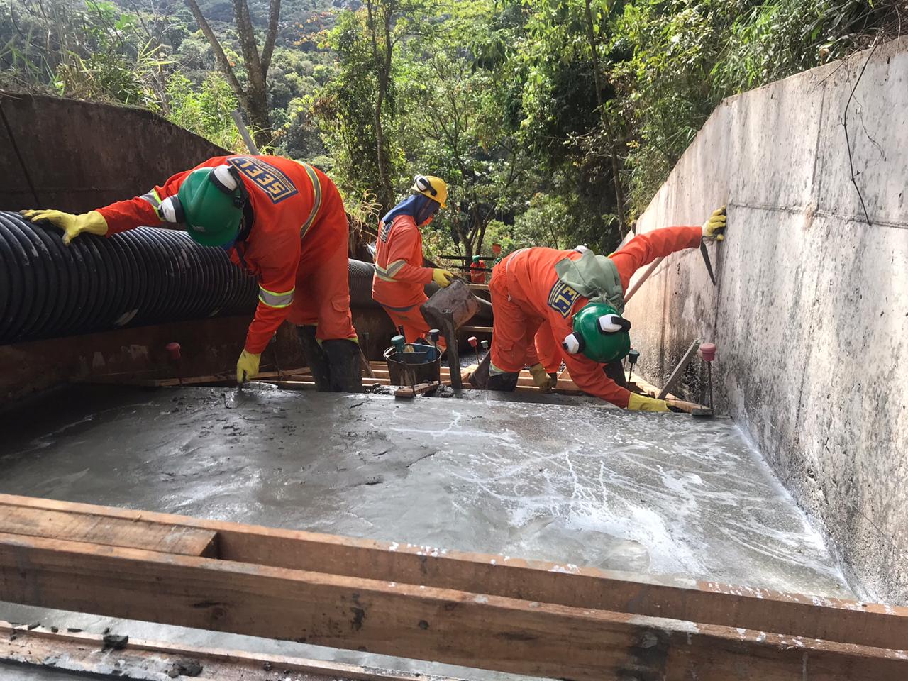 OBRA 819 – RECUPERAÇÃO ESTRUTURAL DA SUPERFÍCIE DE UM CANAL DE GEOCÉLULA NA MINA DE TAMANDUÁ, EM NOVA LIMA (MG)