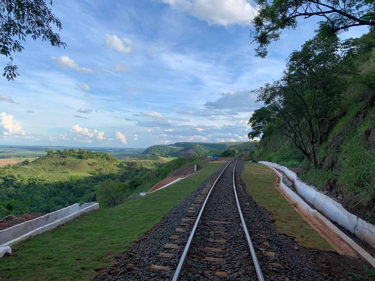OBRA 826 ENTREGUE! – SEEL cumpre desafio na Ferrovia MALHA OESTE e sedimenta a confiança do cliente RUMO